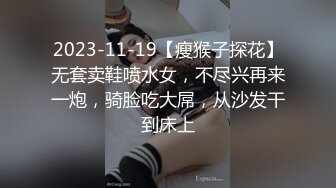 正装憨帅表哥客厅打飞机却被回家的表弟看到,只好把他操了