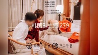 双腿缠着男人的腰，雨嫂被内射