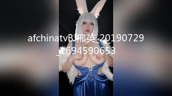 窗前露出，后入老婆