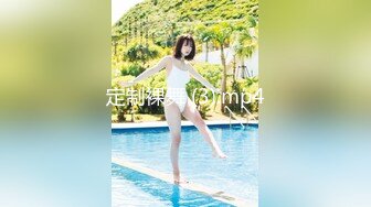 《魔手外购极品CP》女厕逼脸同框偸拍各种女人方便~有熟女有良家少妇有年轻小姐姐~韵味十足肉丝美少妇擦逼仔细观察分泌物 (8)