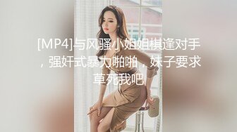 咸湿房东出租屋卫生间偷装摄像头偷拍❤️大学生女租客脱光衣服上厕所拉粑粑对着镜头看