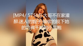 大奶豪乳女神-九儿-肥美坦克女,浑身全是白花花肉肉,停车场定制伡震23P+1V