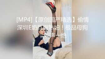 小姐姐随手就被黑人大屌带到角落进行深喉口交性爱